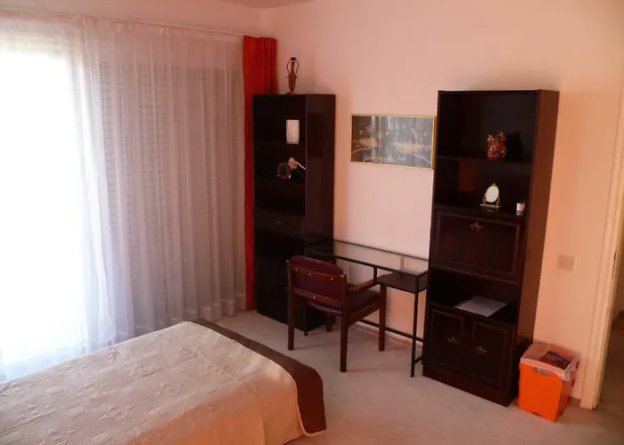 Private Deluxe With Balcony At Datacom Building * ニコシア